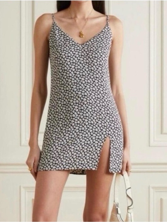 Reformation Dresses & Skirts - Reformation Marlowe Mini Floral Dress